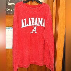 Alabama 100% cotton Women's Red distressed Sweater in a size XL. Pre-loved